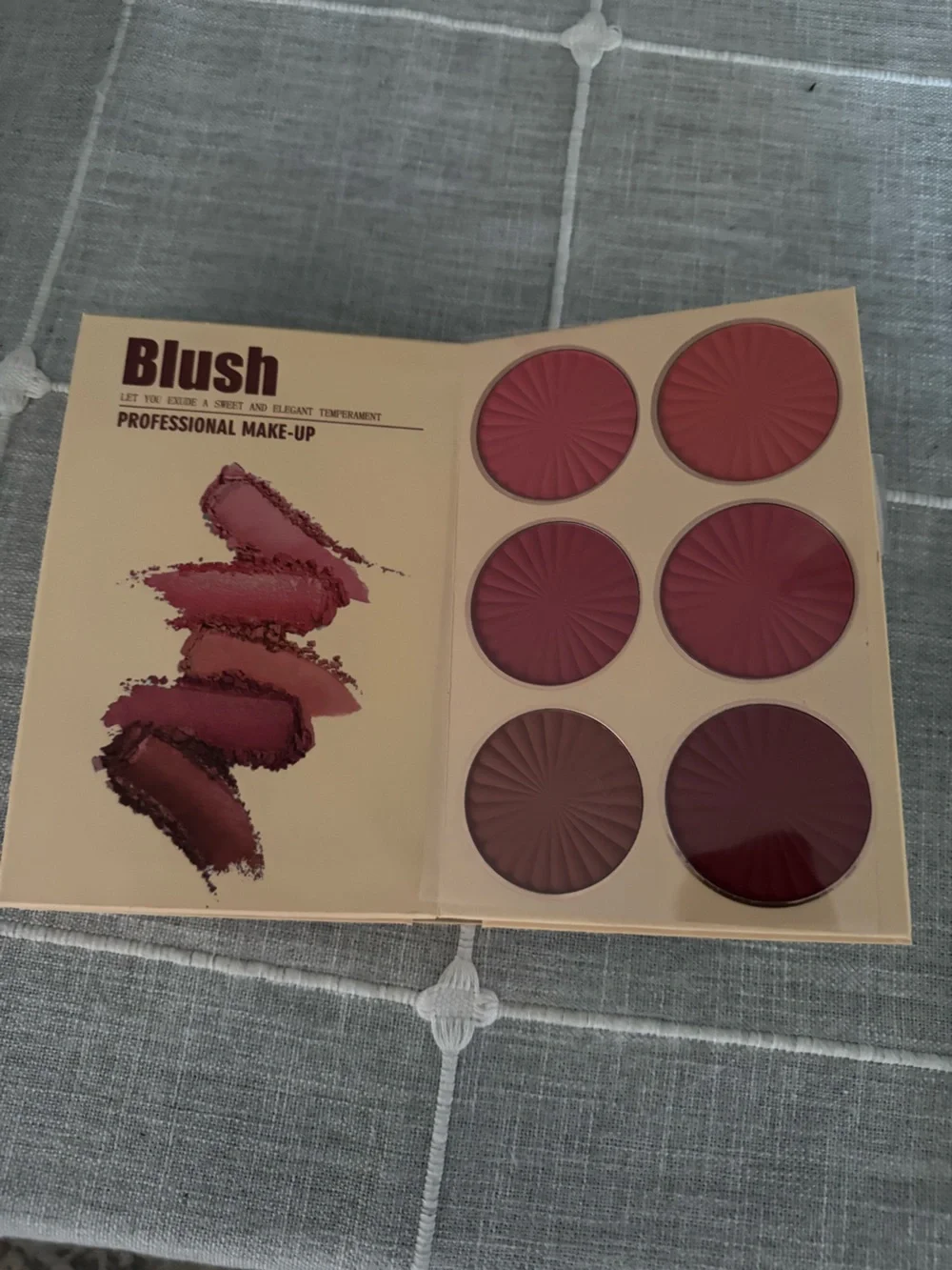 URATM Beauty Color Palette - Cream Tone
